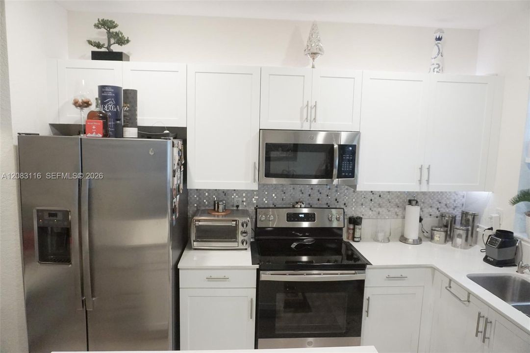 En Venta: $508,000 (3 camas, 3 baños, 1332 Pies cuadrados)