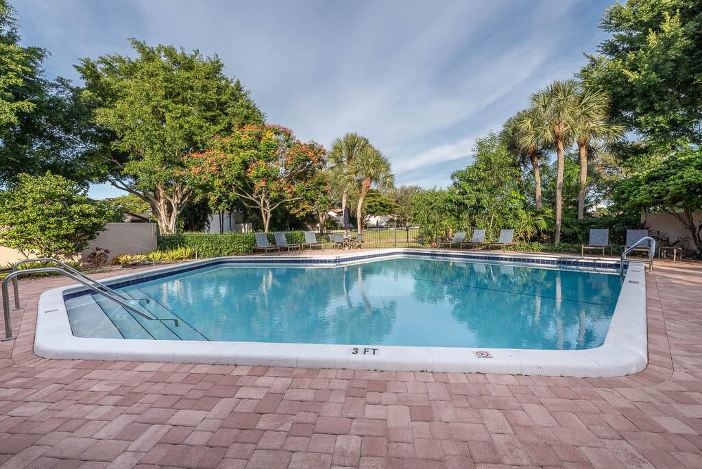 20250813-6876 Palmar Court-0005