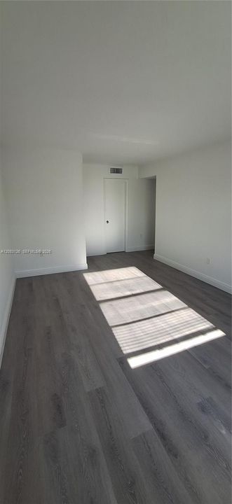 На продажу: $125,000 (2 спален, 2 ванн, 940 Квадратных фут)