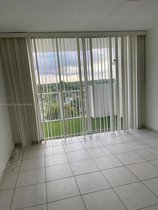 En Renta: $1,950 (2 camas, 1 baños, 889 Pies cuadrados)