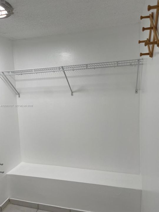 En Renta: $1,950 (2 camas, 1 baños, 889 Pies cuadrados)