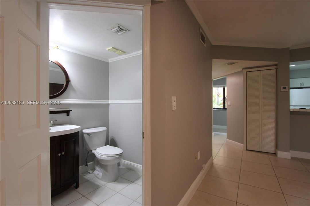 1/2 bath