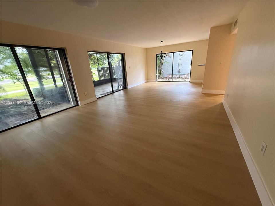 En Renta: $3,900 (4 camas, 3 baños, 1980 Pies cuadrados)