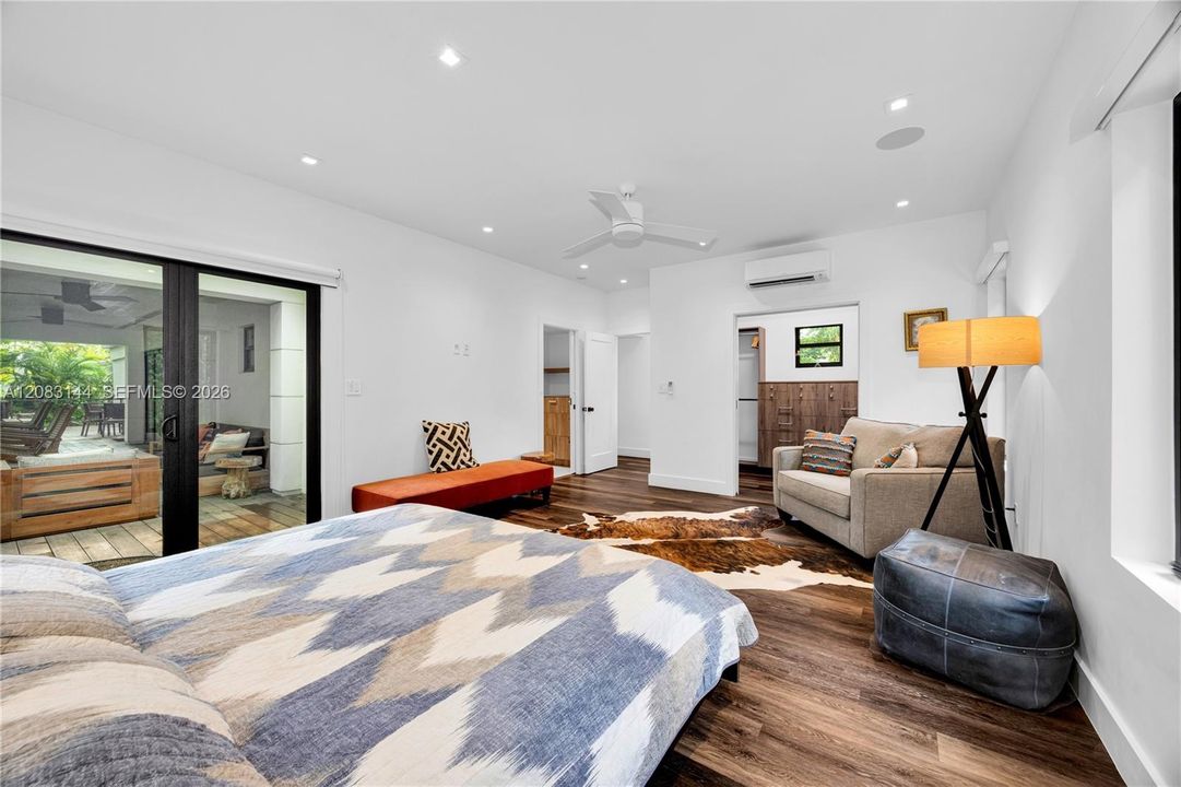 For Sale: $2,650,000 (3 beds, 3 baths, 2491 Square Feet)