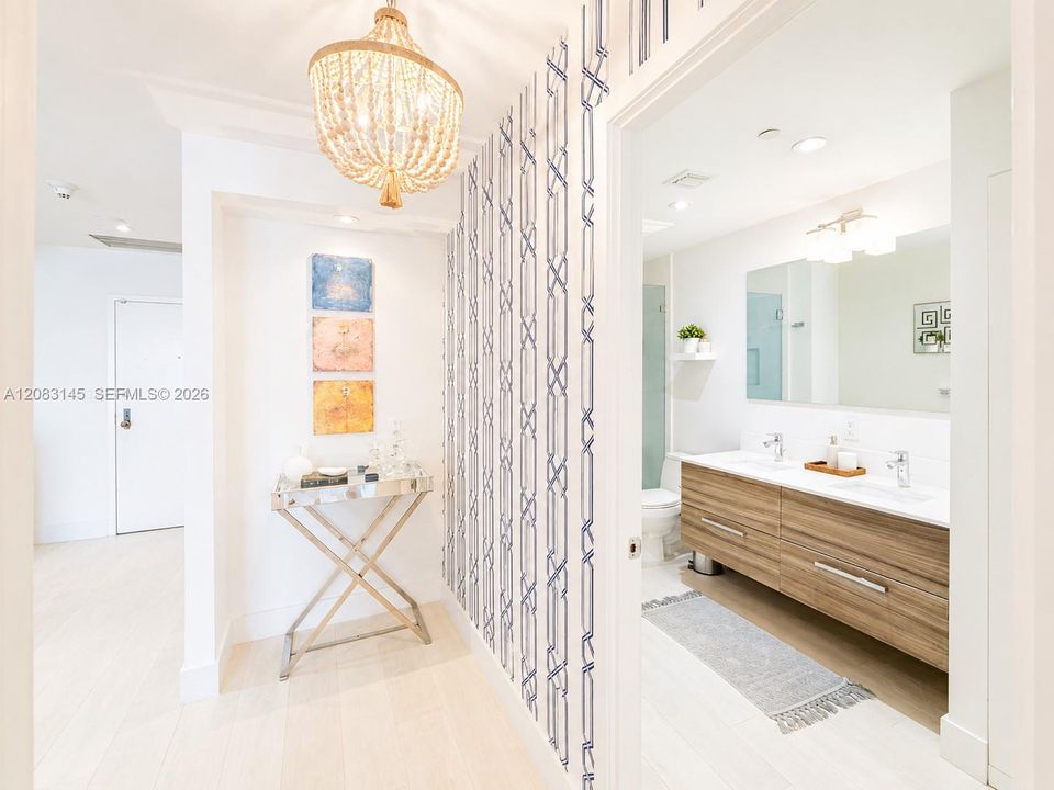 2nd bedroom entrance