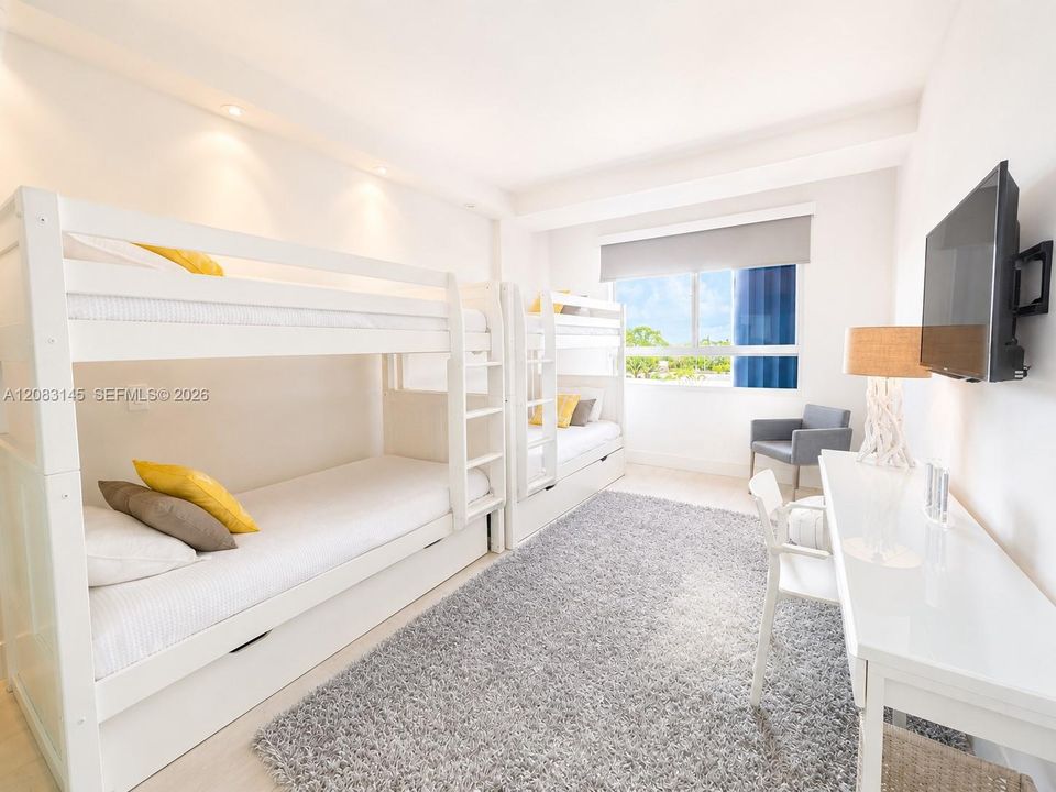 2nd bedroom