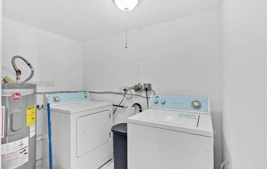 En Renta: $3,750 (4 camas, 2 baños, 1314 Pies cuadrados)