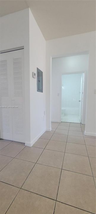 В аренду: $2,095 (2 спален, 1 ванн, 735 Квадратных фут)