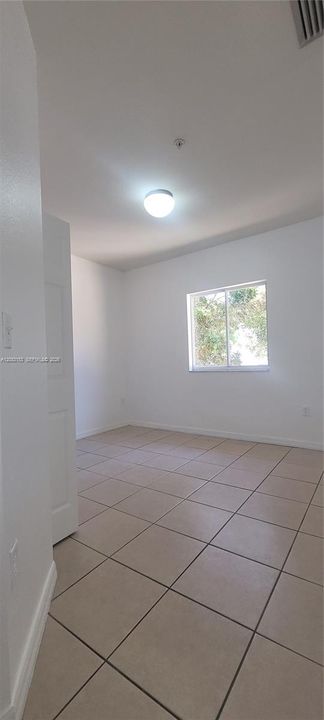 В аренду: $2,095 (2 спален, 1 ванн, 735 Квадратных фут)