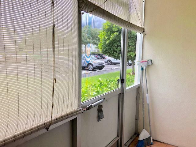 Screened Patio with Door