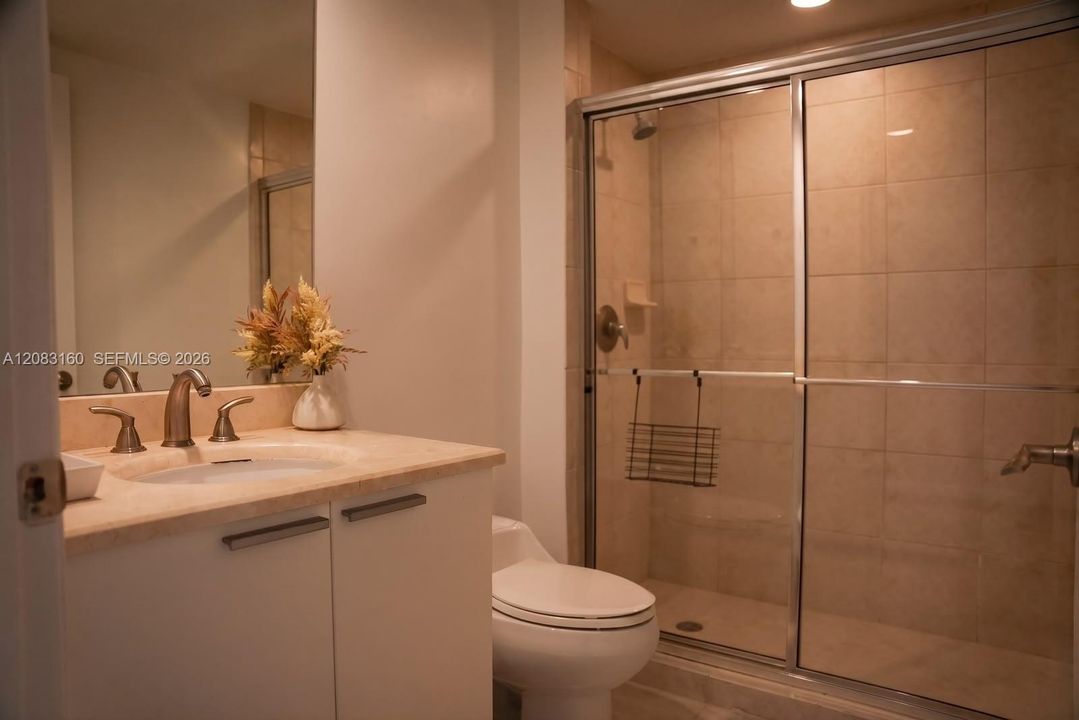 En Renta: $4,800 (2 camas, 2 baños, 1743 Pies cuadrados)