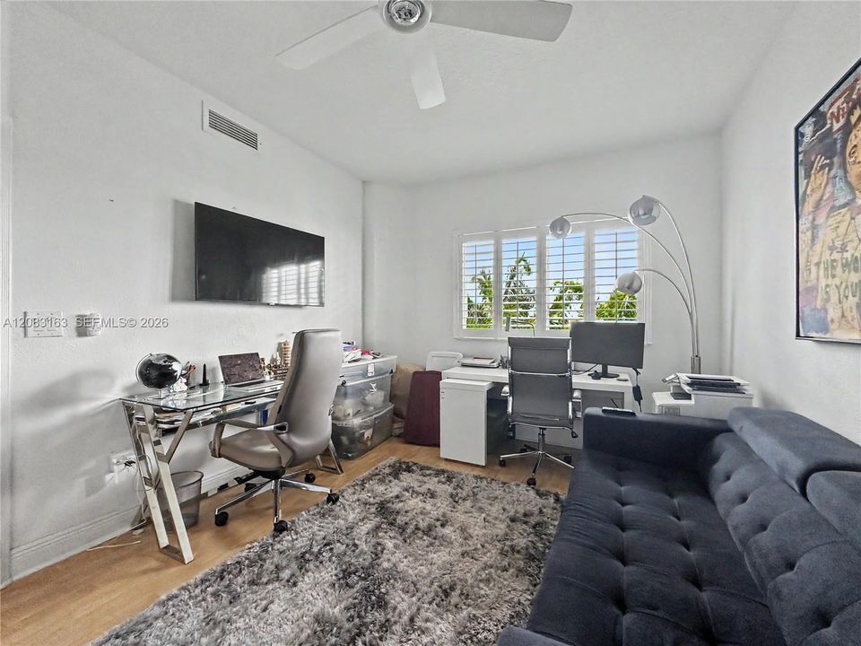 For Sale: $525,000 (3 beds, 2 baths, 1710 Square Feet)
