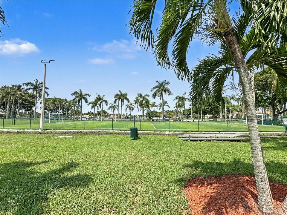 For Sale: $525,000 (3 beds, 2 baths, 1710 Square Feet)