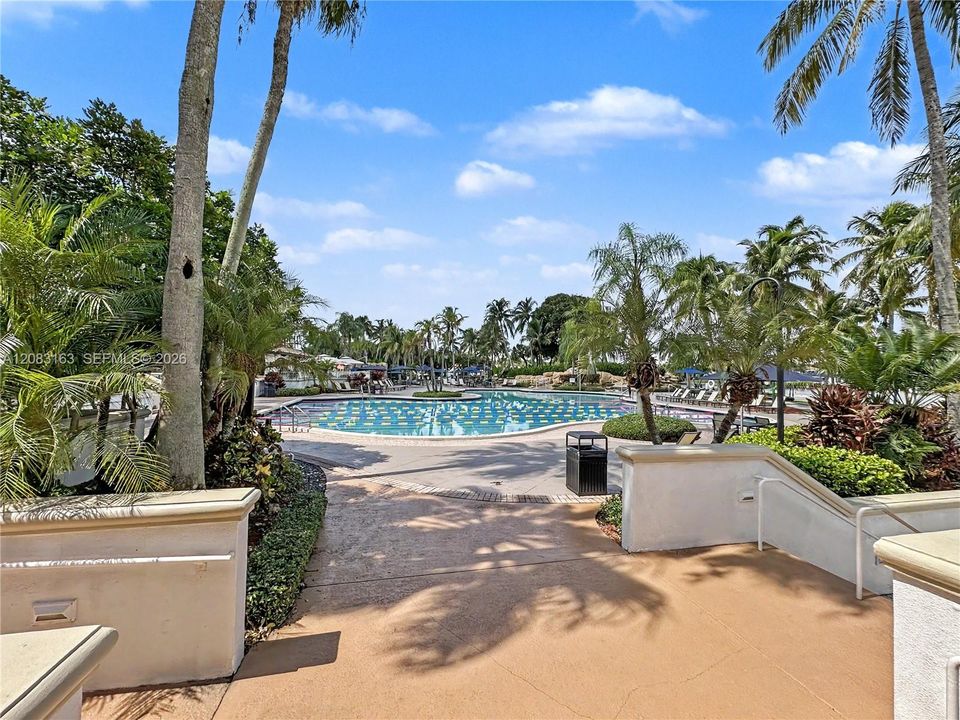 For Sale: $525,000 (3 beds, 2 baths, 1710 Square Feet)