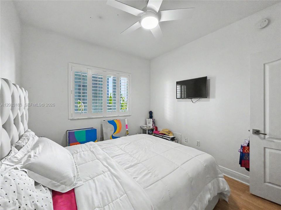 For Sale: $525,000 (3 beds, 2 baths, 1710 Square Feet)
