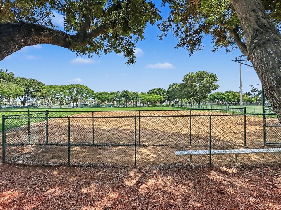 For Sale: $525,000 (3 beds, 2 baths, 1710 Square Feet)