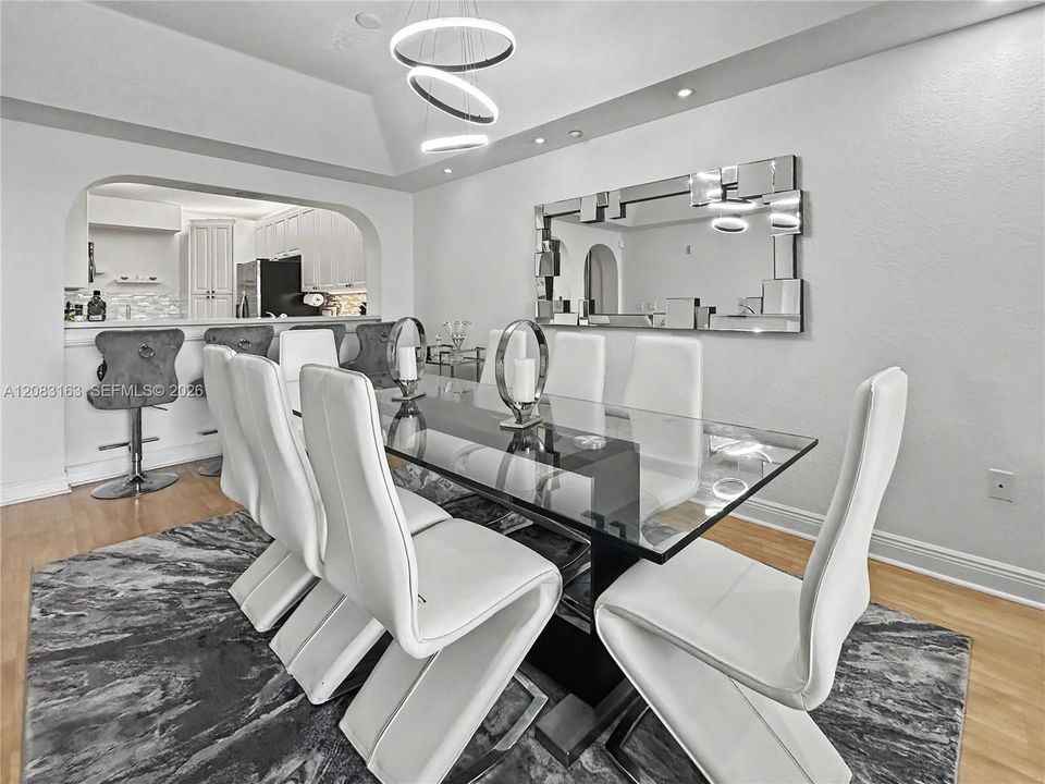 For Sale: $525,000 (3 beds, 2 baths, 1710 Square Feet)