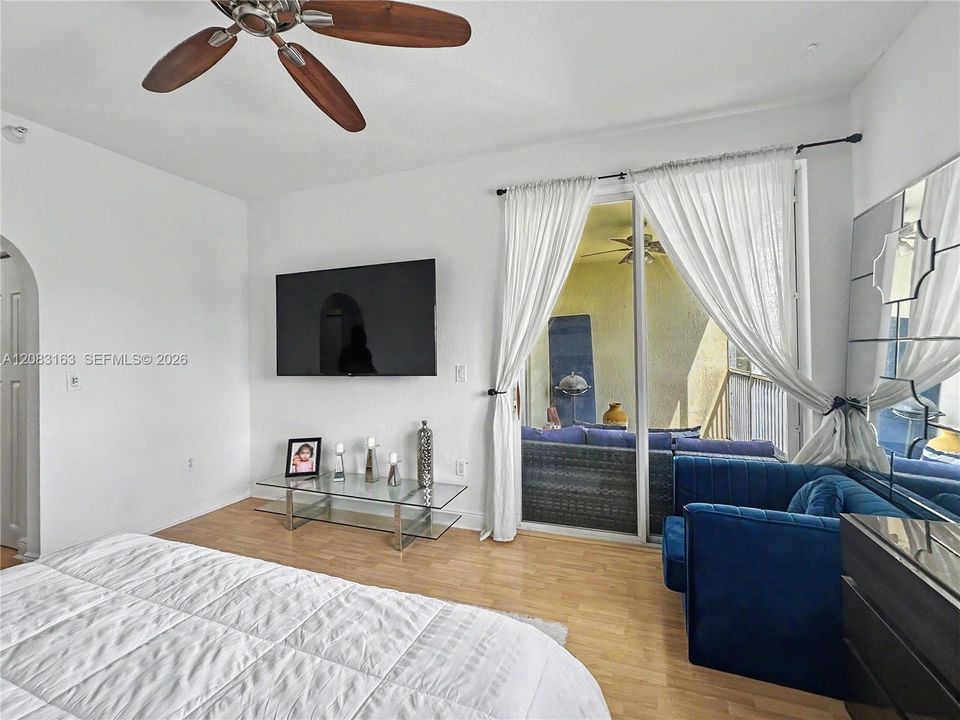For Sale: $525,000 (3 beds, 2 baths, 1710 Square Feet)