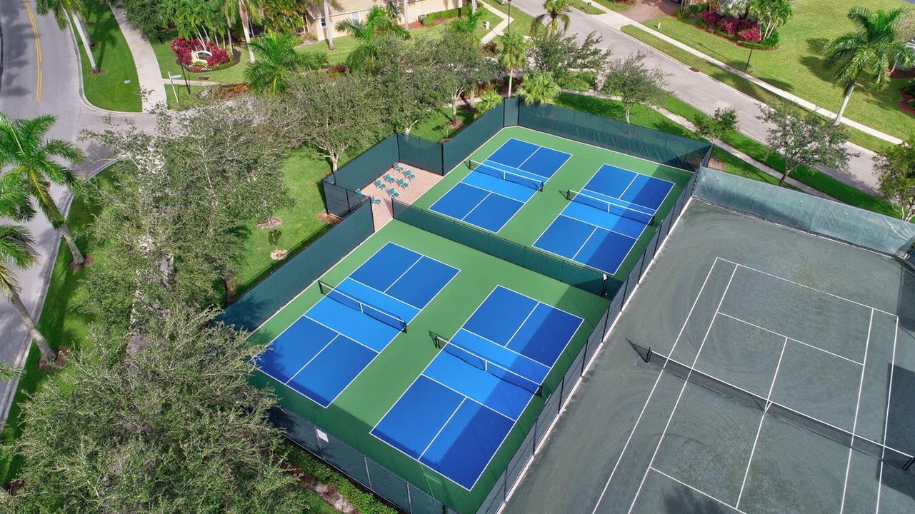 Pickleball & Tennis Courts