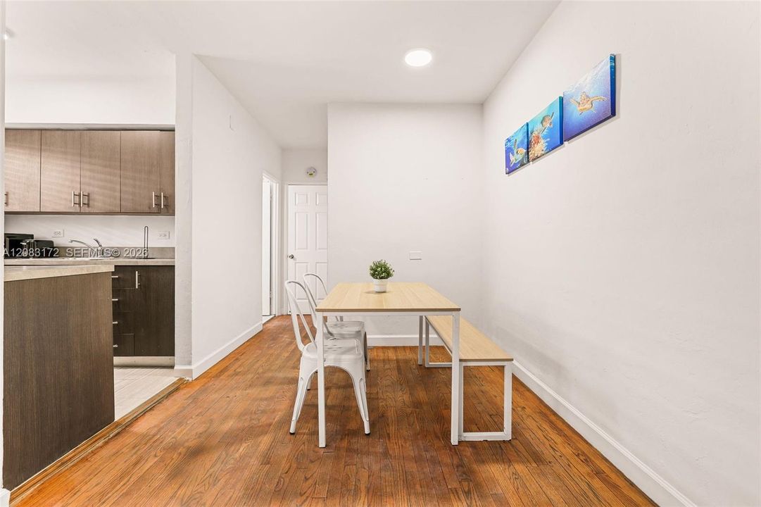 For Rent: $1,900 (0 beds, 1 baths, 10880 Square Feet)