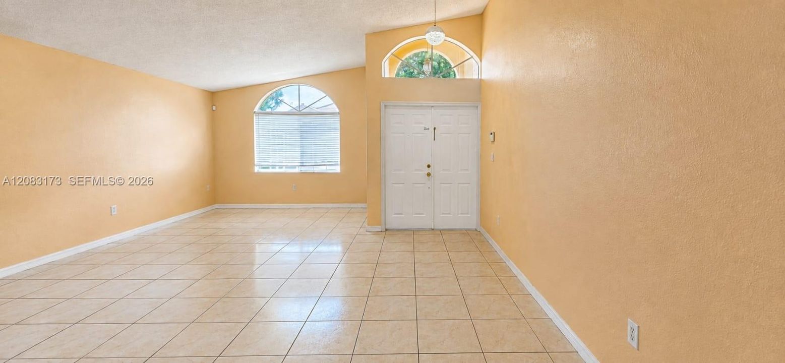 For Rent: $3,800 (4 beds, 2 baths, 2165 Square Feet)