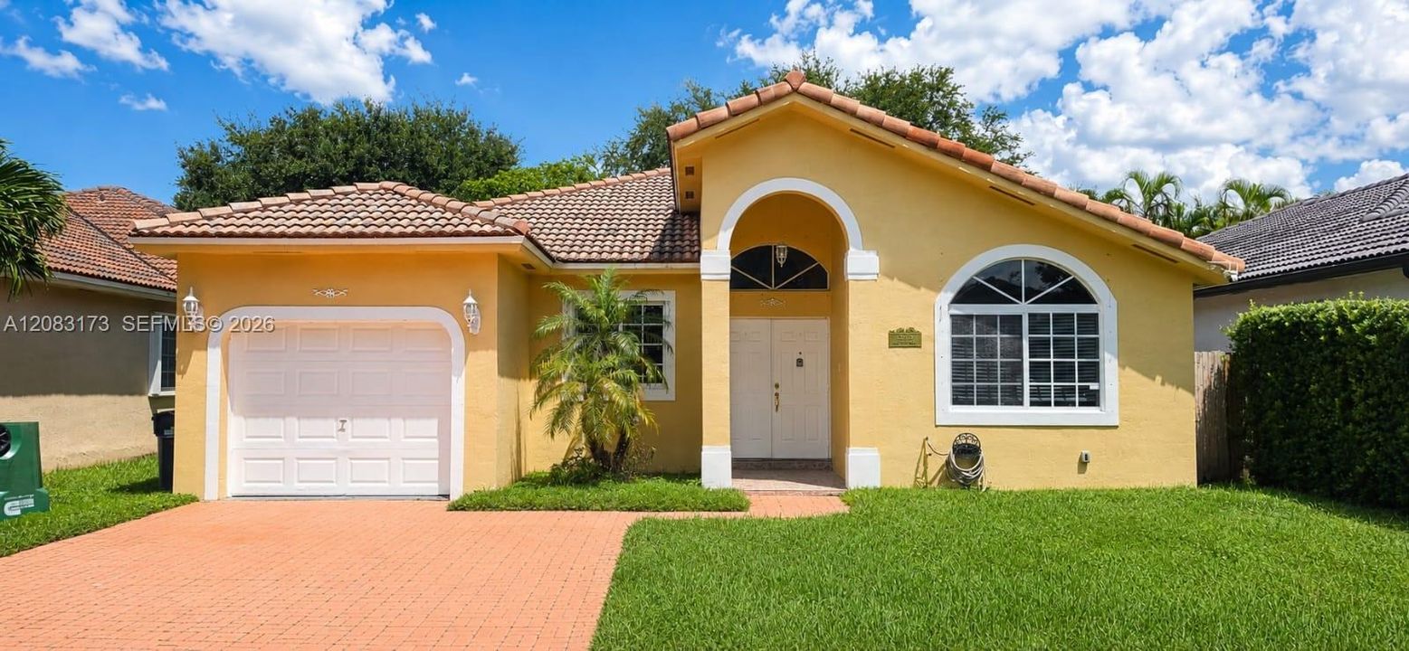 For Rent: $3,800 (4 beds, 2 baths, 2165 Square Feet)
