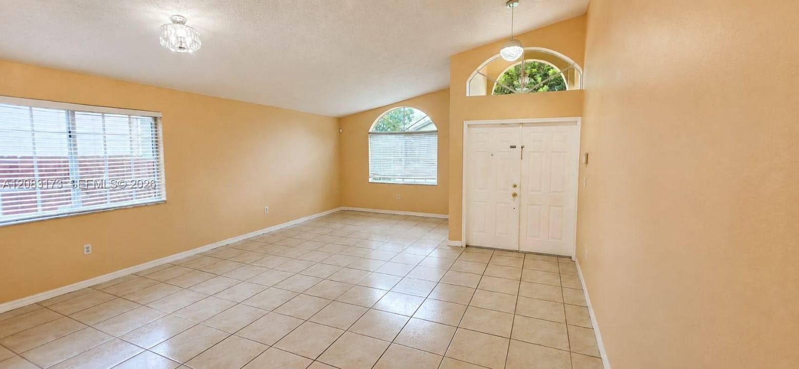 For Rent: $3,800 (4 beds, 2 baths, 2165 Square Feet)