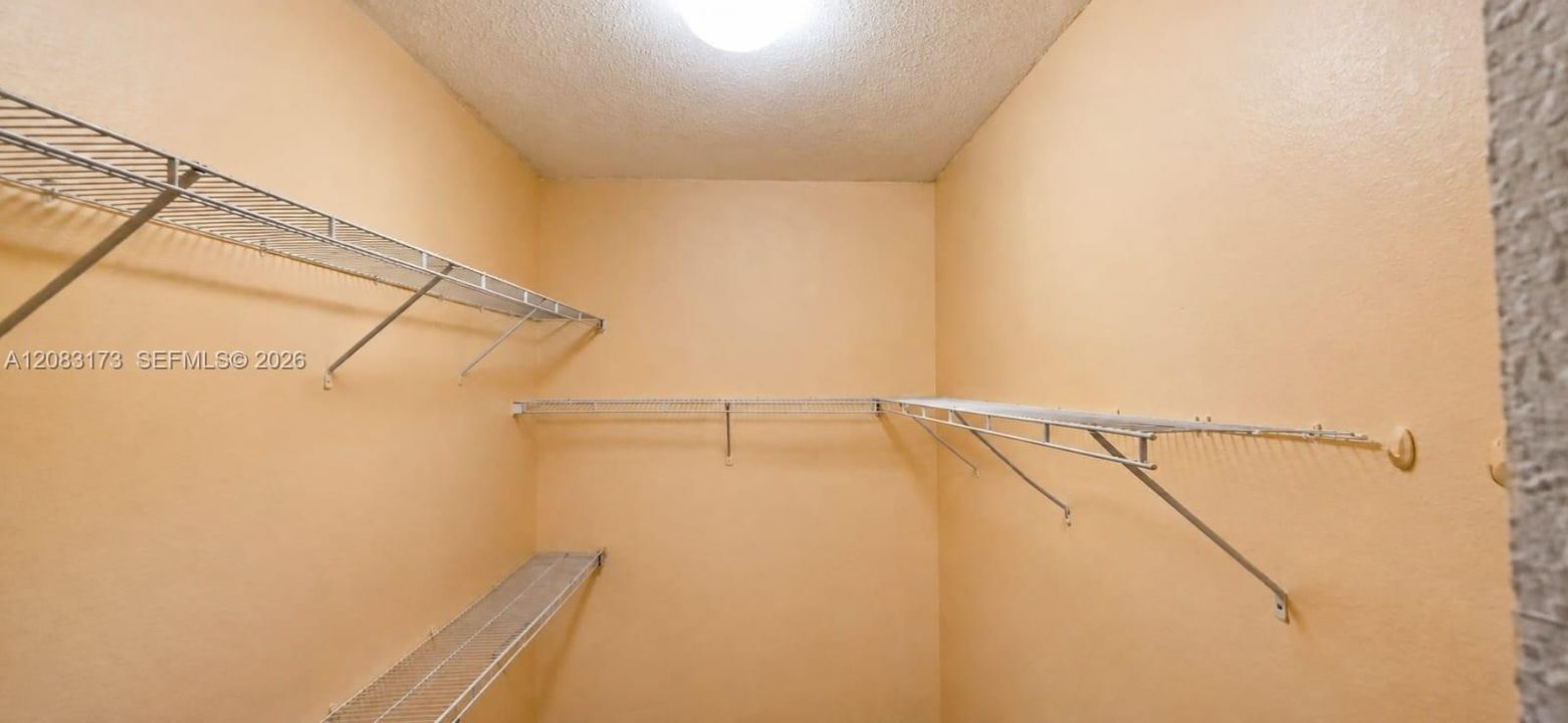 For Rent: $3,800 (4 beds, 2 baths, 2165 Square Feet)