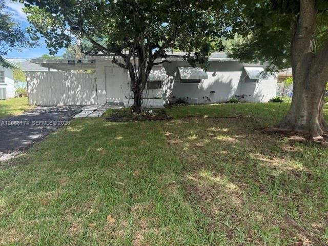 For Rent: $2,300 (3 beds, 1 baths, 0 Square Feet)