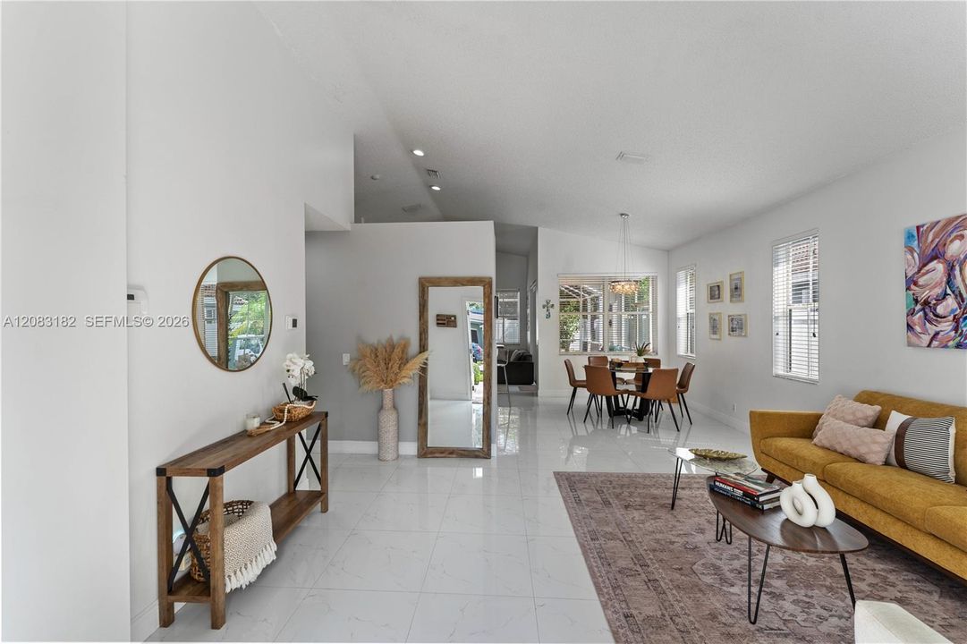 For Rent: $4,100 (3 beds, 2 baths, 1440 Square Feet)