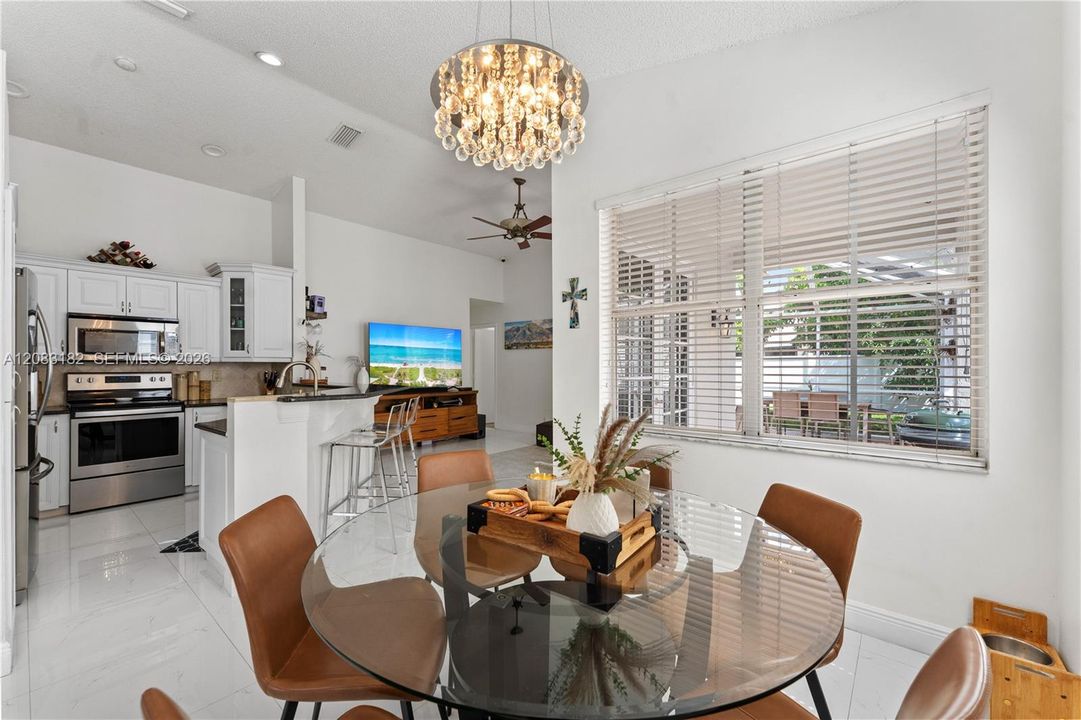 For Rent: $4,100 (3 beds, 2 baths, 1440 Square Feet)