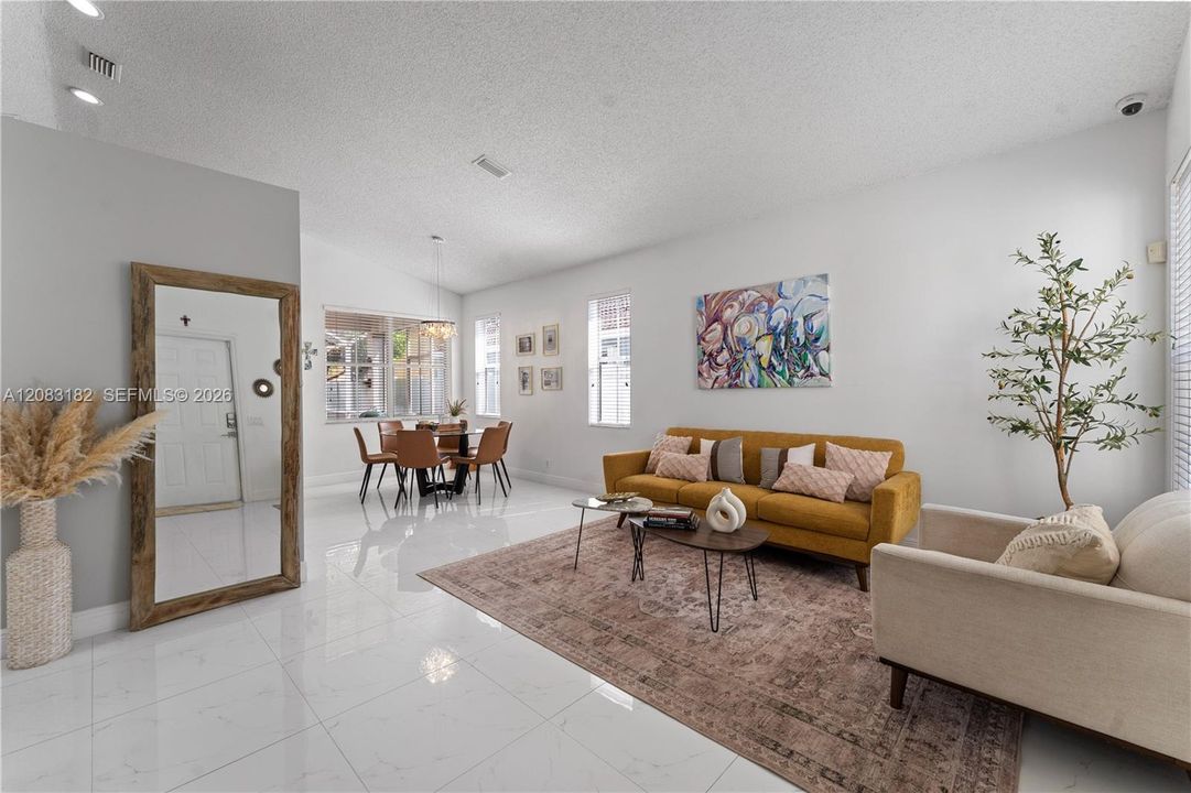For Rent: $4,100 (3 beds, 2 baths, 1440 Square Feet)