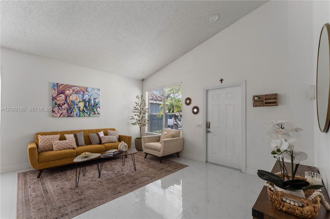 For Rent: $4,100 (3 beds, 2 baths, 1440 Square Feet)