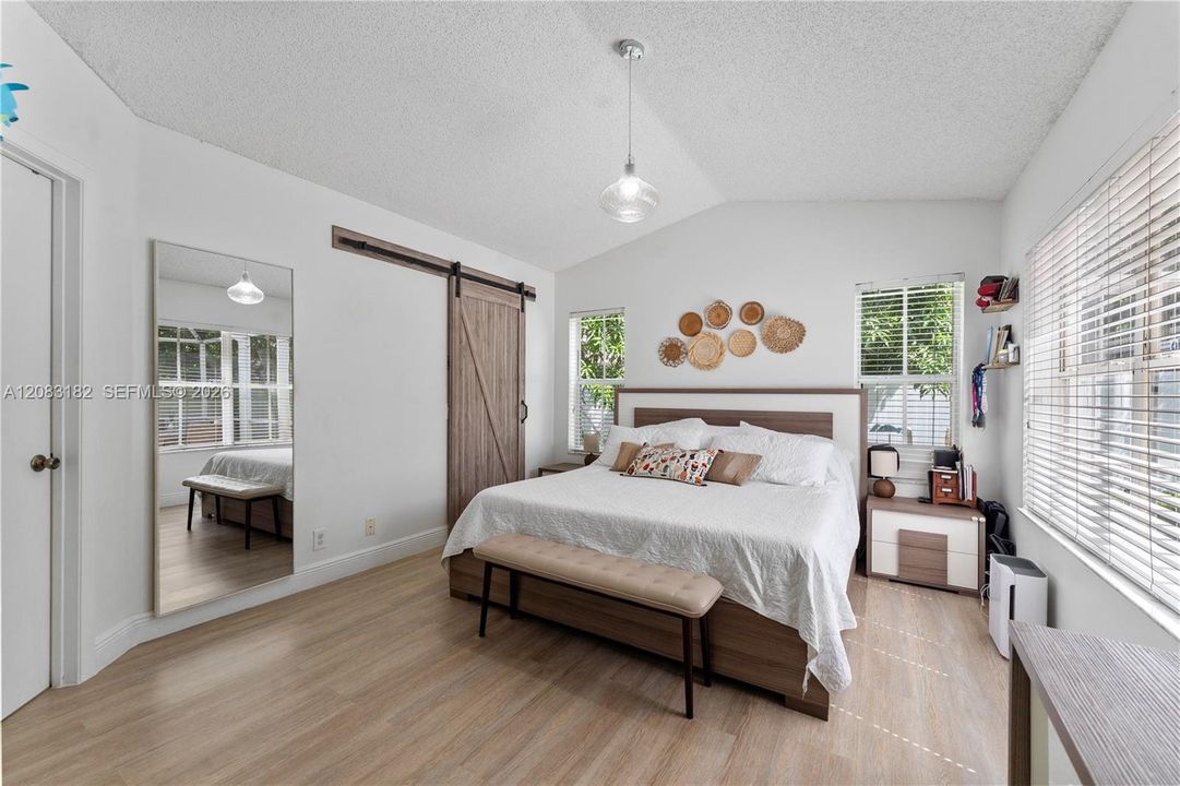 For Rent: $4,100 (3 beds, 2 baths, 1440 Square Feet)