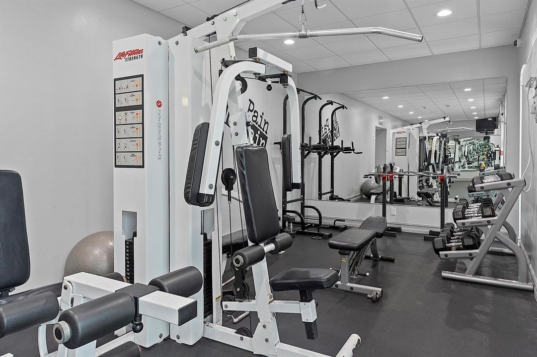 1170 N Federal Hwy - # 612 - 042