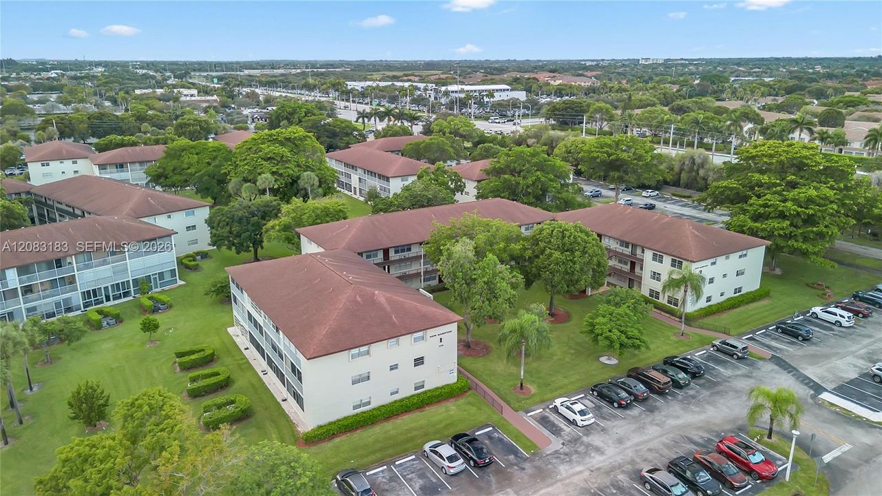 На продажу: $175,000 (2 спален, 1 ванн, 954 Квадратных фут)