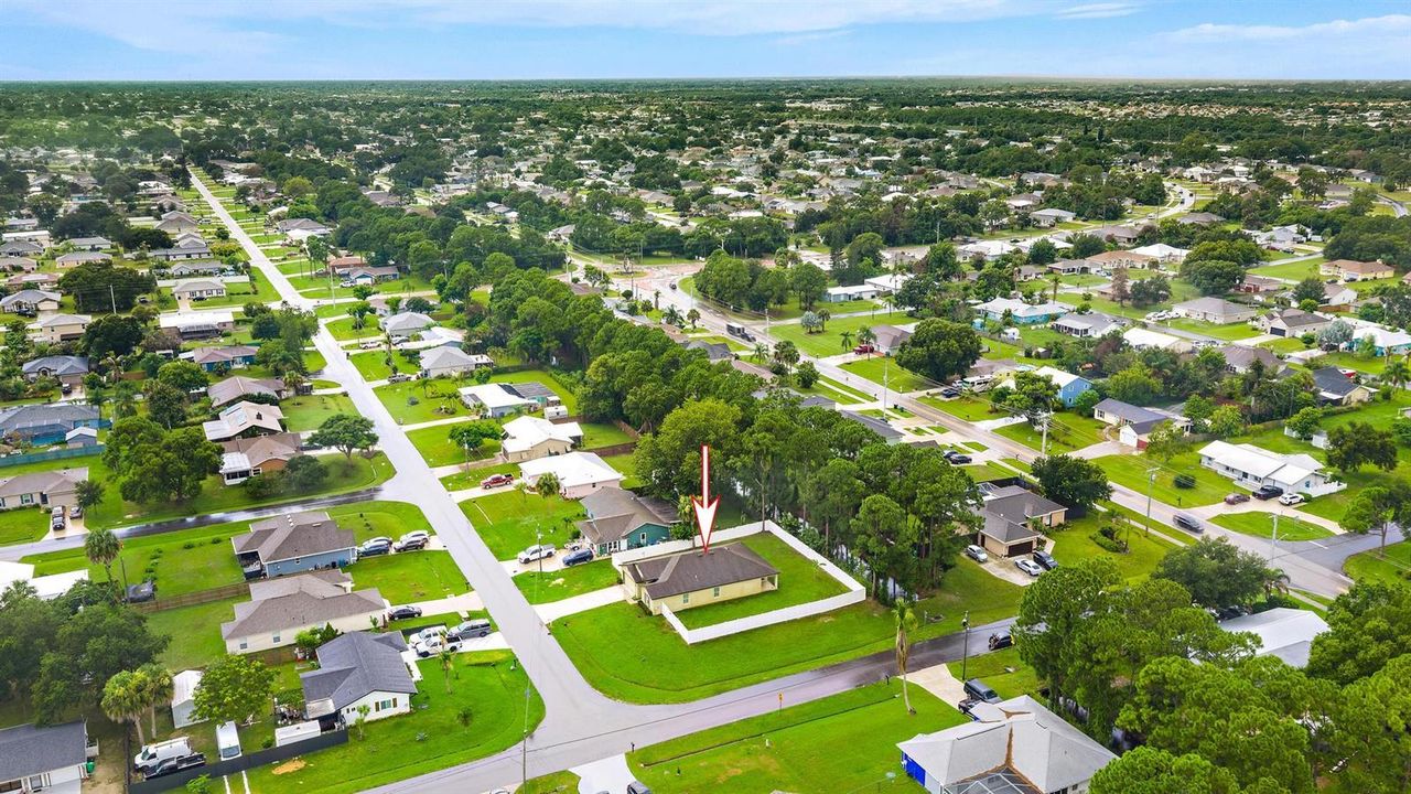 790 NW Kingston St-27