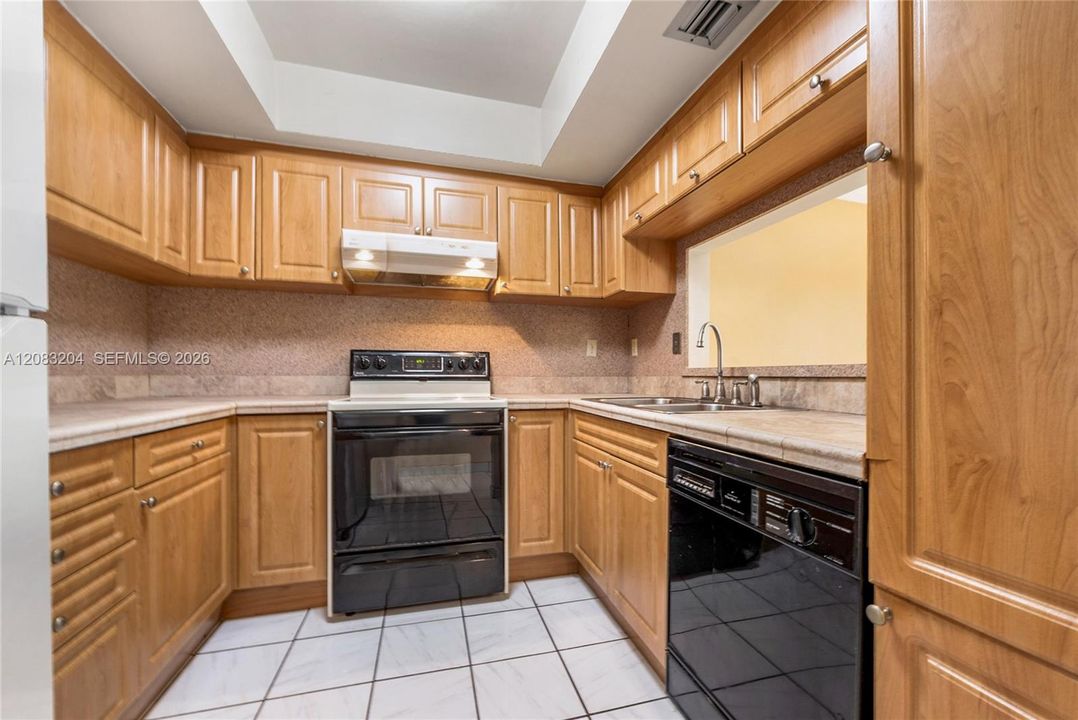 For Sale: $289,000 (3 beds, 2 baths, 1150 Square Feet)
