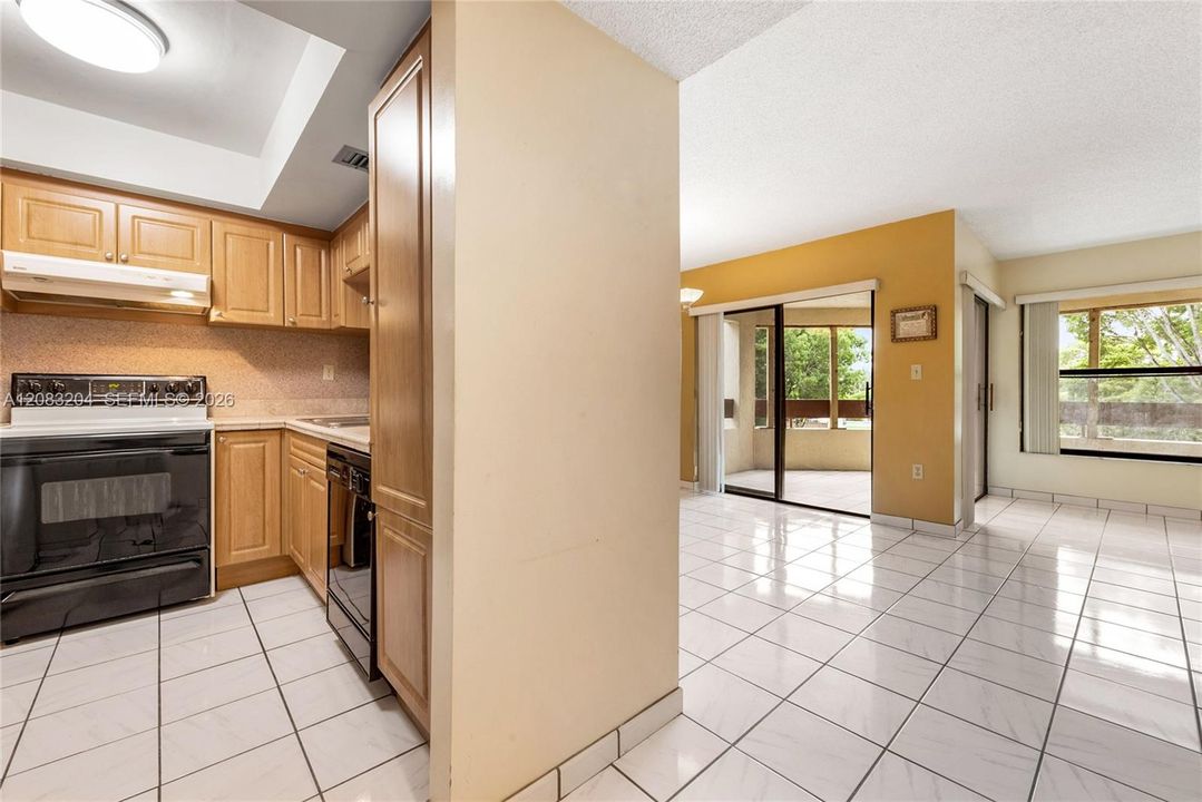 For Sale: $289,000 (3 beds, 2 baths, 1150 Square Feet)