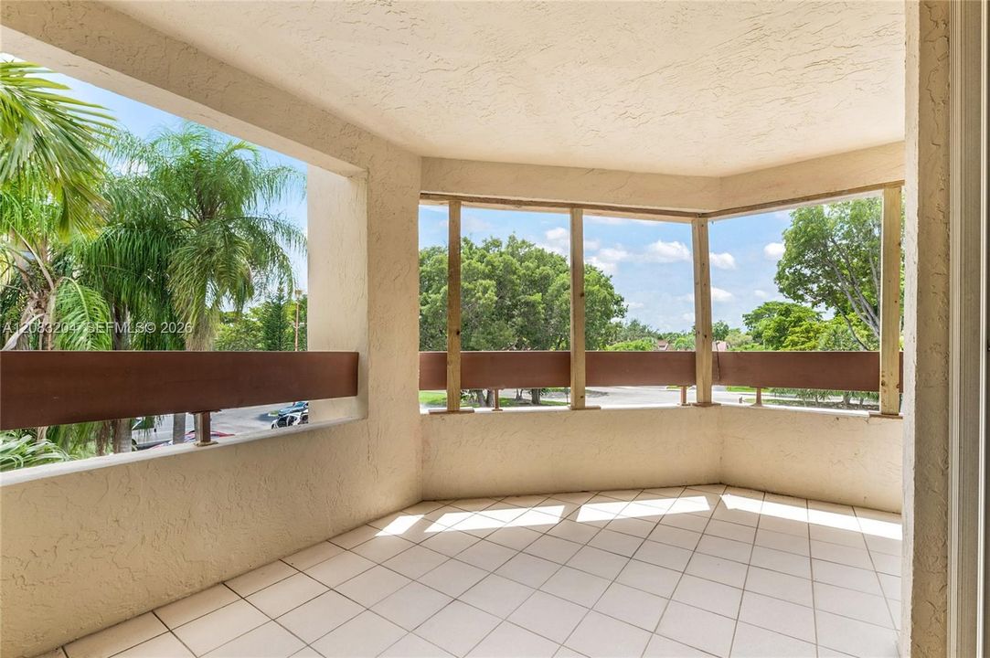 For Sale: $289,000 (3 beds, 2 baths, 1150 Square Feet)