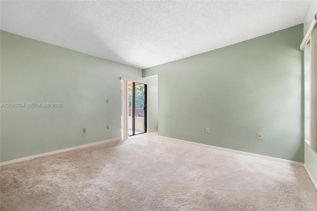 For Sale: $289,000 (3 beds, 2 baths, 1150 Square Feet)