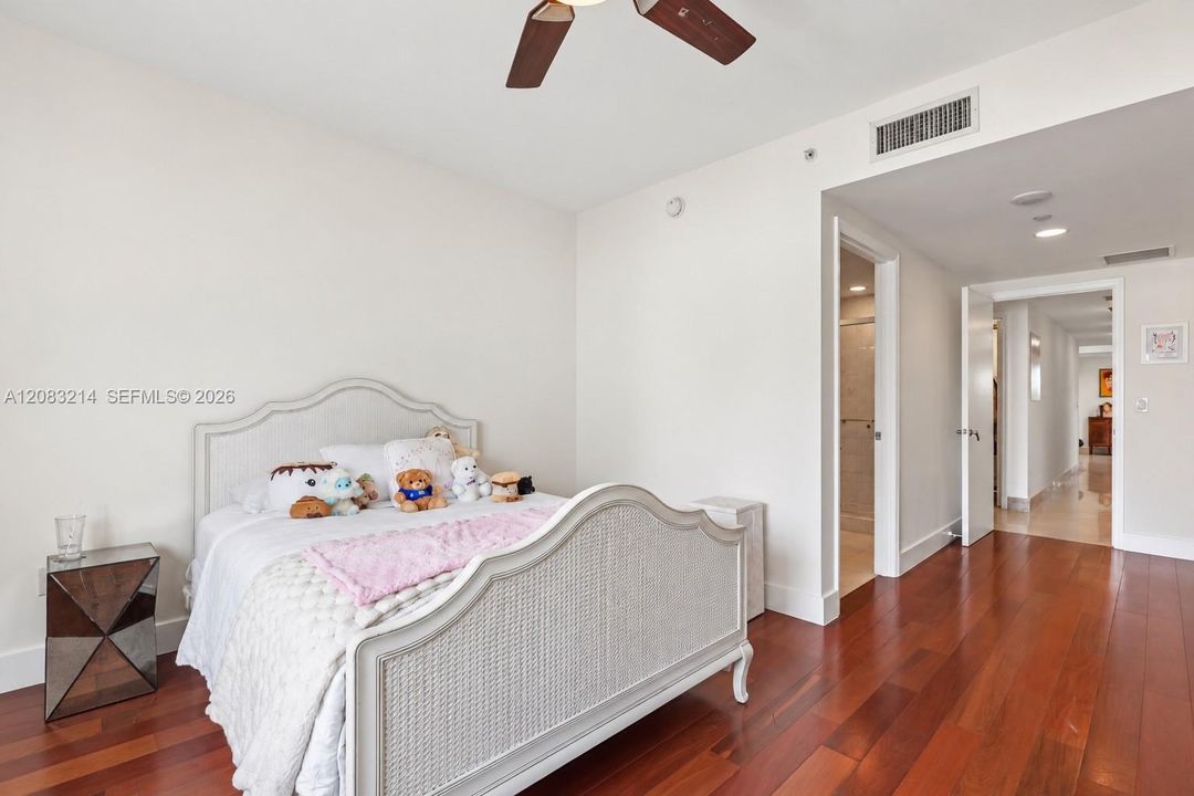 En Renta: $11,000 (3 camas, 3 baños, 3082 Pies cuadrados)