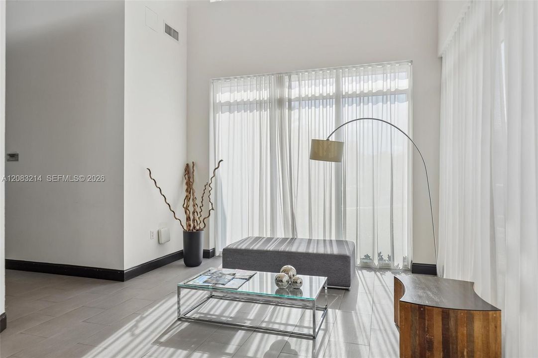 En Renta: $11,000 (3 camas, 3 baños, 3082 Pies cuadrados)