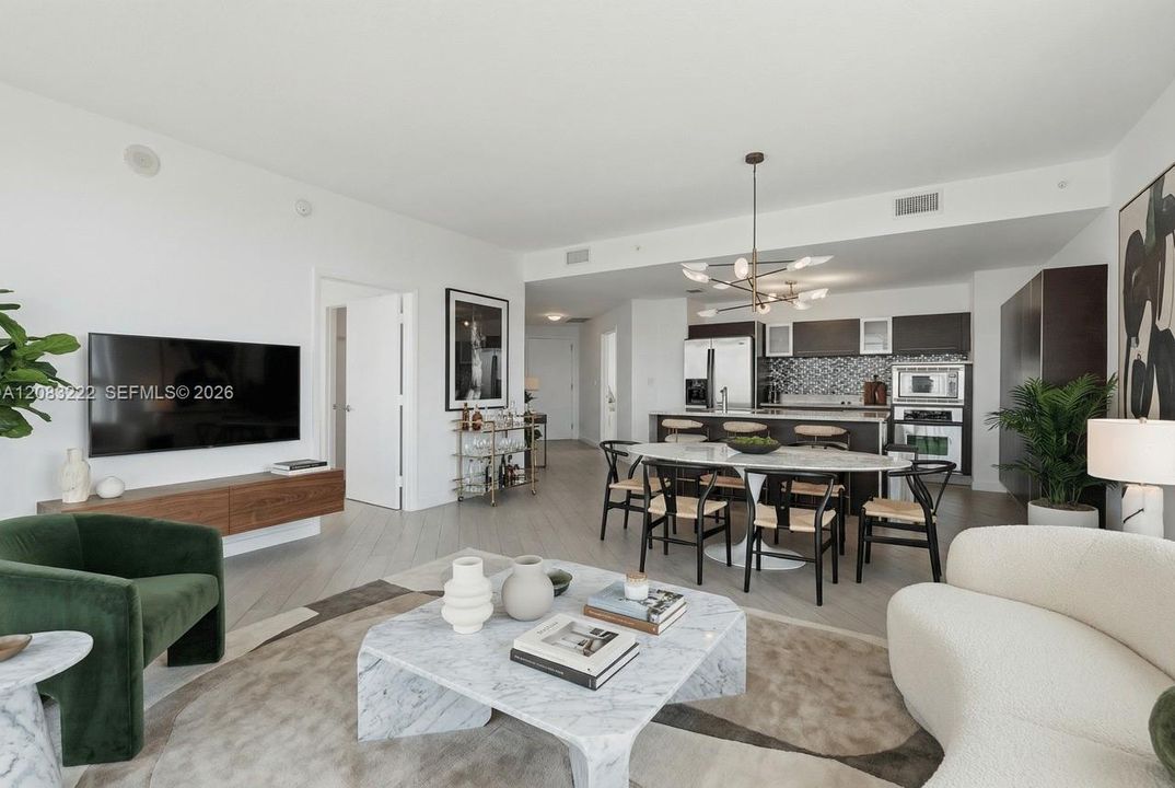 En Venta: $589,000 (2 camas, 2 baños, 1162 Pies cuadrados)
