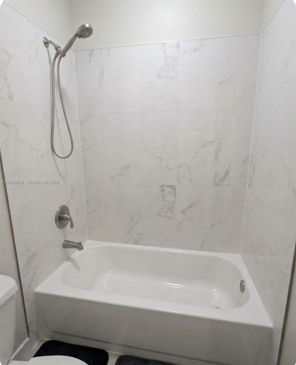 For Rent: $2,700 (3 beds, 2 baths, 1271 Square Feet)