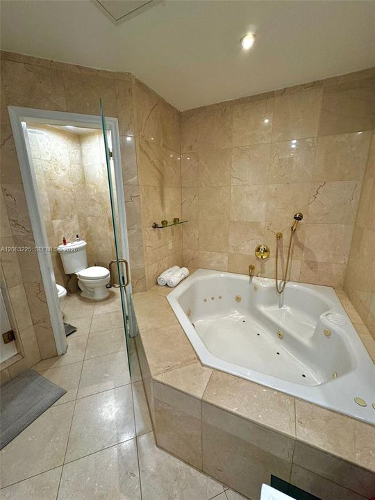 For Sale: $775,000 (4 beds, 3 baths, 2043 Square Feet)