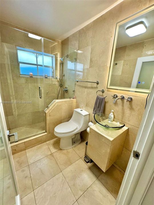 For Sale: $775,000 (4 beds, 3 baths, 2043 Square Feet)