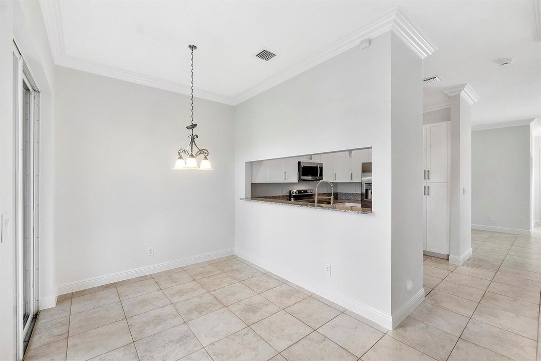 3505 Lakeside Dr_016