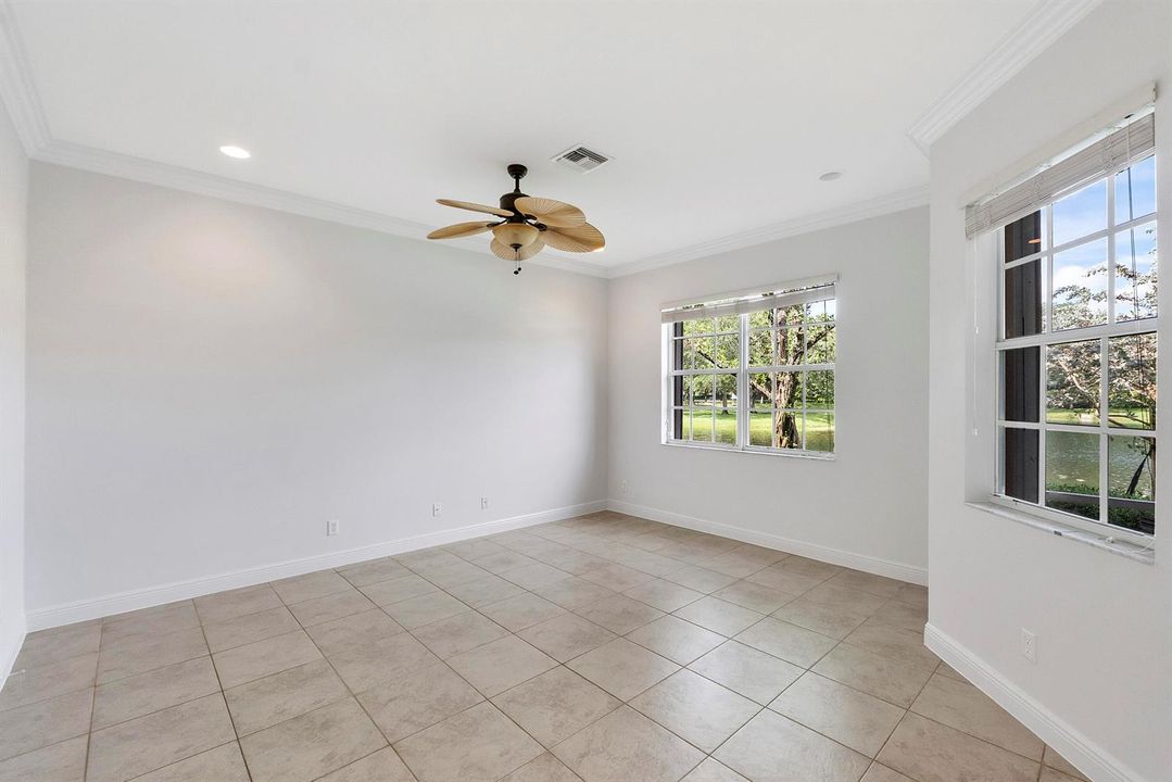 3505 Lakeside Dr_011