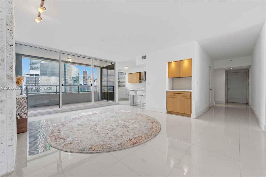For Sale: $1,015,000 (2 beds, 2 baths, 1640 Square Feet)
